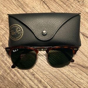 Like new Ray Ban Clubmasters w/case